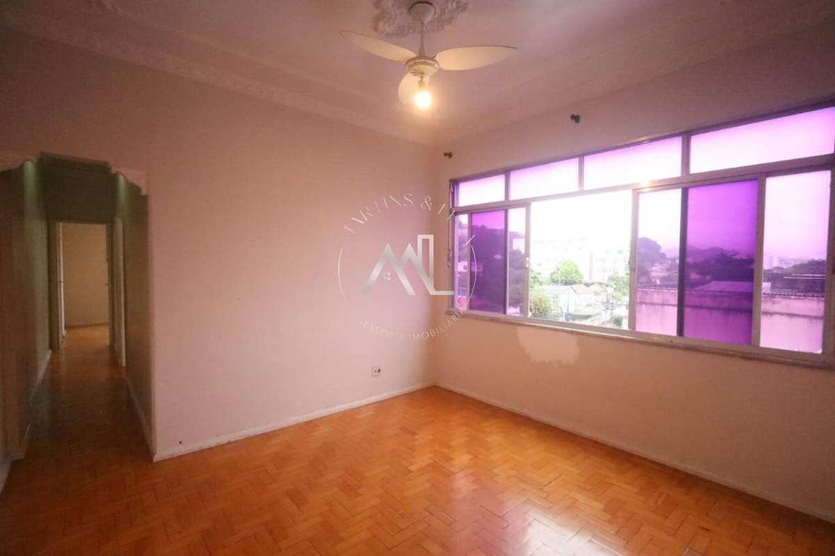 Excelente apartamento em Cascadura, 2 quartos, com dependência completa e VAGA DE GARAGEM - Martins e Lima Assessoria Imobiliária