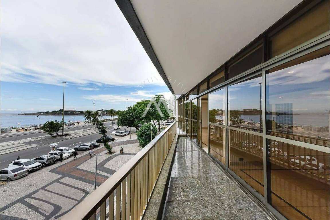 Imóvel Imponente, em área nobre da zona sul, com 4 quartos, 2 suítes e 2 VAGAS - Martins e Lima Assessoria Imobiliária