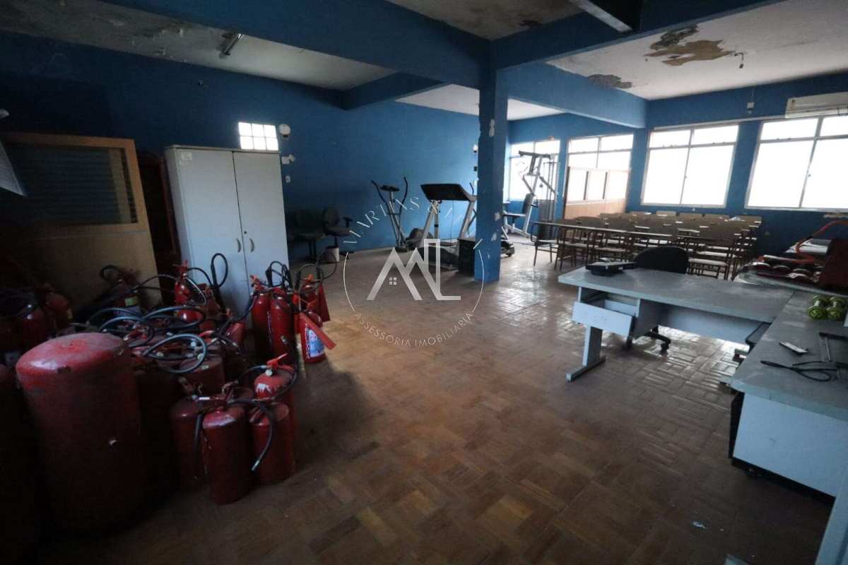 Sala Comercial, extremamente ampla, no Engenho Novo - Martins e Lima Assessoria Imobiliária