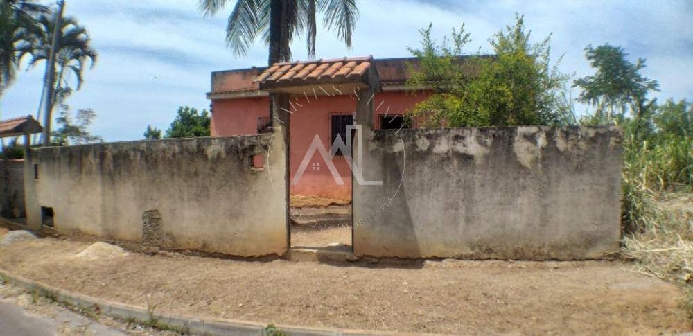 Casa com 2 Terrenos, à venda. - Martins e Lima Assessoria Imobiliária